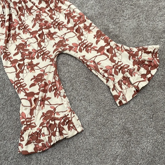 Kate Quinn Floral Ruffle Jumpsuit - Picture 3 of 9